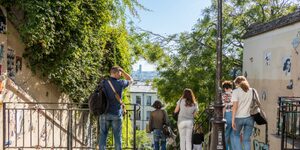 Groupe balade à Montmartre © Studio TTG